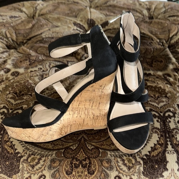 CHARLES by Charles David cork wedge - Picture 3 of 6